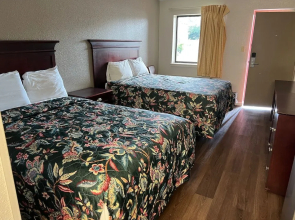 Budget Plaza Motel