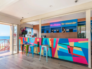 Mad Monkey Coogee Beach Hostel