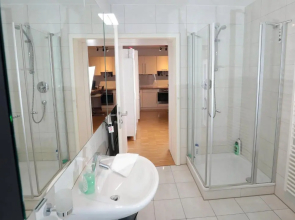 ruhige Terrassen-Whg. 68qm im Stadtzentrum (bis 5 Personen) checkin123