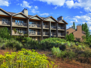 Seventh Mountain Resort