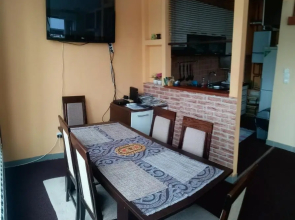 Apartment Center Drvenija