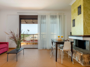 3 Aktes Resort