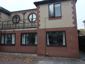 Cherry Hinton Rooms (SnooozzZ)