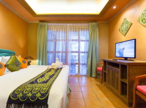 Royal Phawadee Village