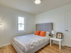 Tranquil Fort Wayne Home: 7 Mi to Downtown