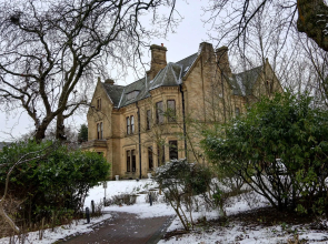 The Oaks Hotel