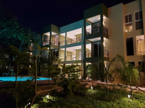 LOL-HA Cancun Boutique Hotel