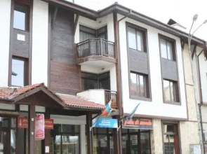 Simeon Apartment