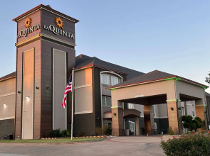 La Quinta Inn & Suites by Wyndham Sulphur Springs