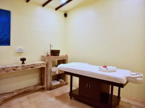 Room Maangta 320 Morjim Goa