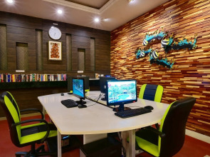 R-Mar Resort and Spa