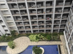 MOA Shore 2 1BR with Balcony WiFi Netflix Pool 4Pax