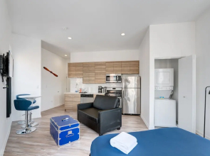 Chicago Third Floor Studio by 747 Lofts