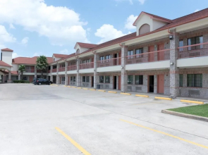 Super 8 Stafford Sugarland Area