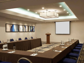 Sheraton Lincoln Harbor Hotel