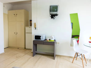 Neda Studios & Apartments