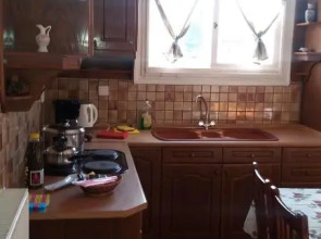 Pitsinis Studios & Apartments II