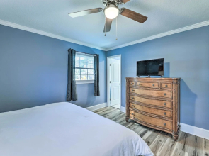 Family-friendly New Bern Home w/ Backyard!