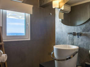 Antigoni Seaside Resort