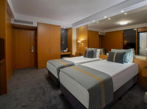 Tan Hotel - Special Class