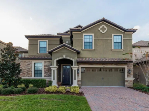 Champion Gates Resort 8 Bed Games Room Water Park Restaurant and Much More