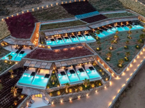 Ftelia Black Villas Hotel