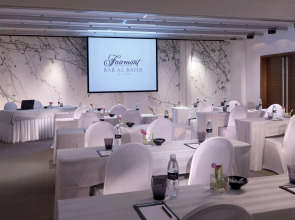 Отель Fairmont Bab Al Bahr