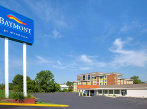 Baymont by Wyndham Grand Rapids Near Downtown