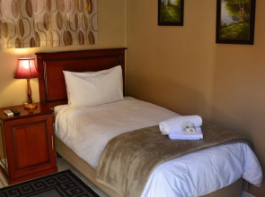 The Oval Guesthouse