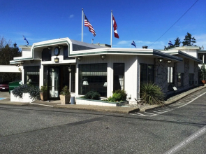 Flagship Inn