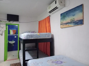 Room in Guest Room - Posada Green Sea San Luis Pesos