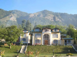 Forest Hill Resort