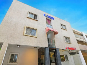 Fabhotel Rajdhani Residency