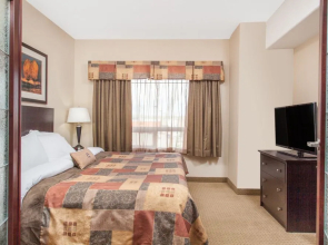 Ramada Westlock