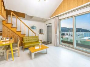 Yeosu Grace Family Pension