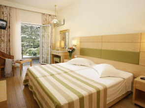 Akrotiri Beach Resort Hotel - Adults friendly