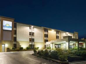 Days Inn by Wyndham Hagerstown I-70