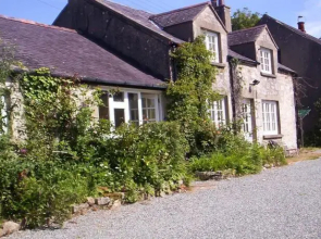 Lleiniog Holiday Cottages