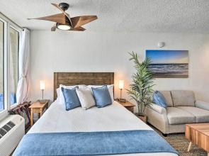 Oceanfront, Fourth-floor Condo on Daytona Beach!