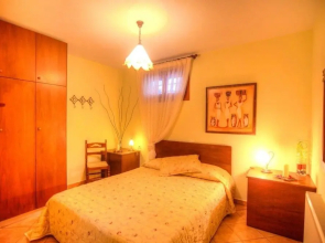 Anna Karra Studios & Apartments