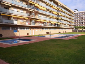 HomeHolidaysRentals Camos - Costa Barcelona