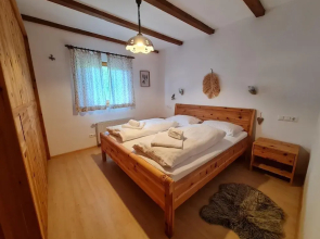 Apartment With Mountain Views