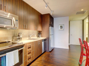 Furnished Suites in the Heart of Downtown Portland Apartments