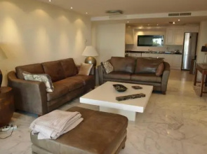 Bahia Altea 8-4