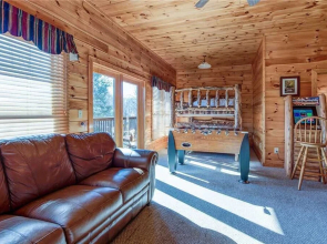 Aspens Envy 4 Bedroom Home with Mountain View