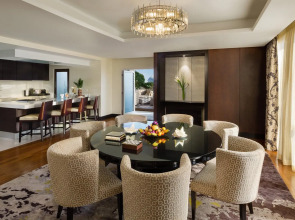 Отель Kempinski Mall Of The Emirates