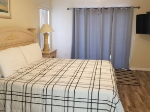 Spacious 5br, 3.5ba Villa South Facing Pool 5 Bedroom Villa by Redawning