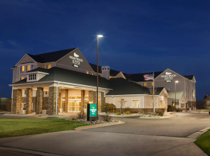Homewood Suites by Hilton Fargo