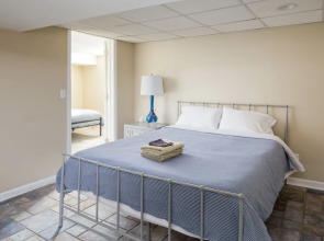 Spacious 6BR /2.5 Bath in Highlands!