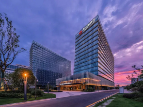 Nanjing Yangzi River Conference Center Longshan Lake Hotel